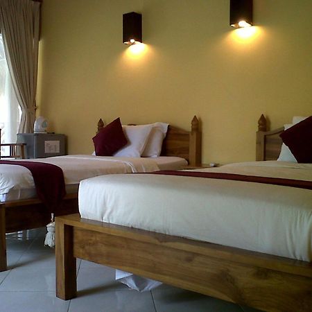 Mutiara Bali Hotel Candidasa Exterior foto