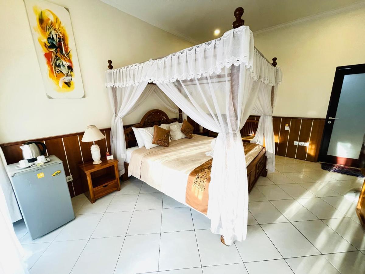 Mutiara Bali Hotel Candidasa Exterior foto