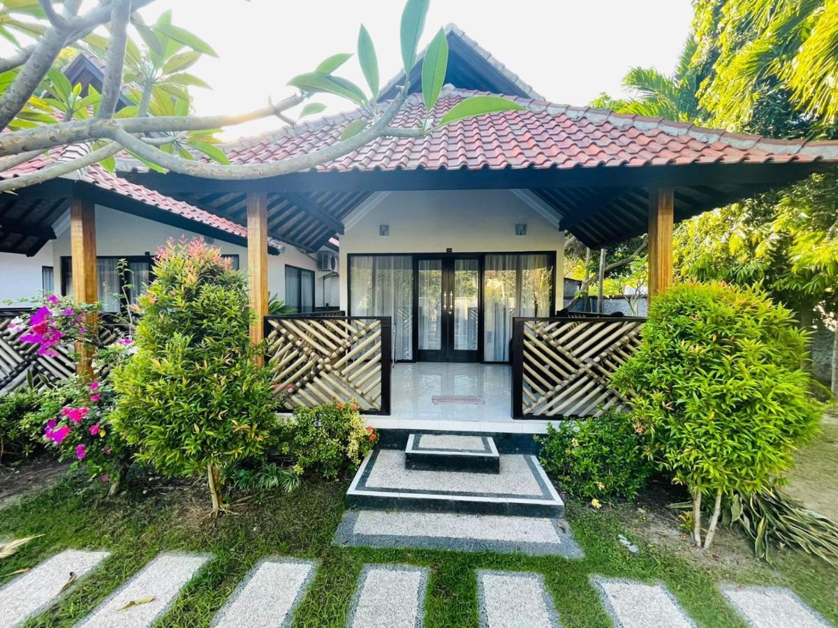 Mutiara Bali Hotel Candidasa Exterior foto