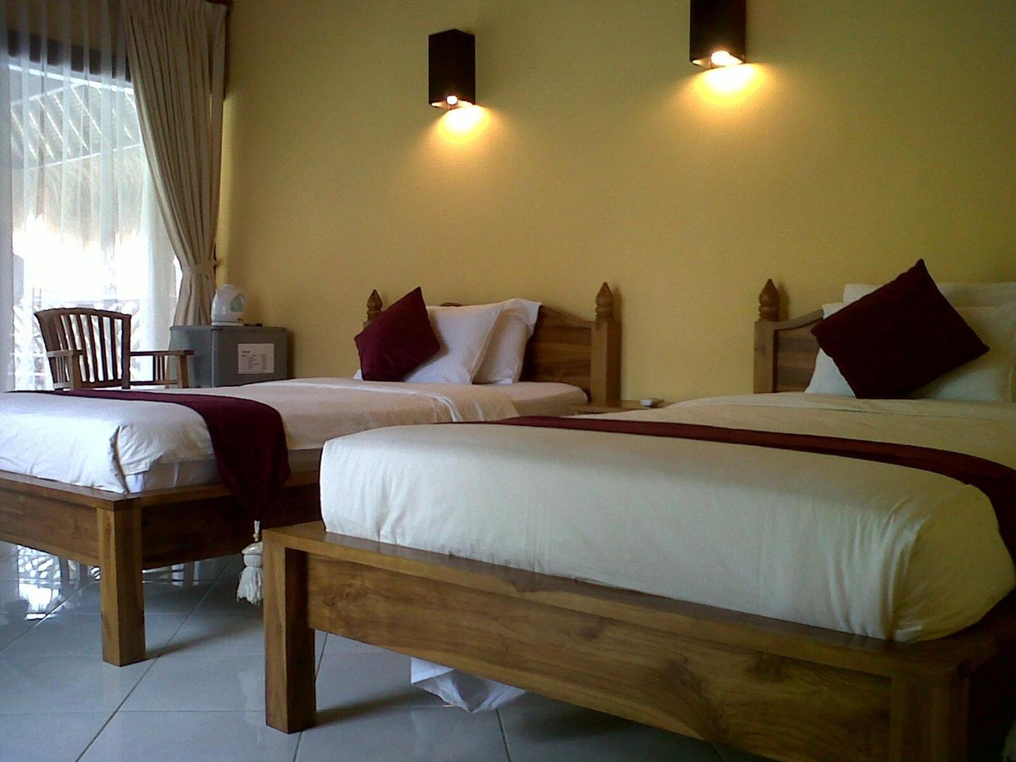 Mutiara Bali Hotel Candidasa Exterior foto