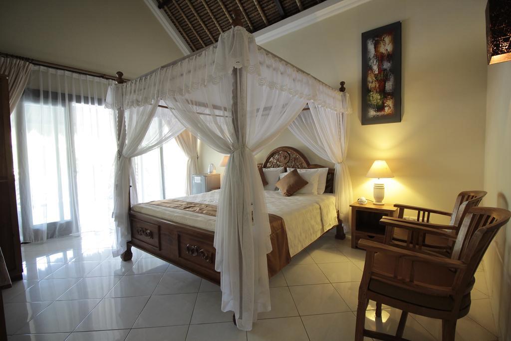 Mutiara Bali Hotel Candidasa Exterior foto