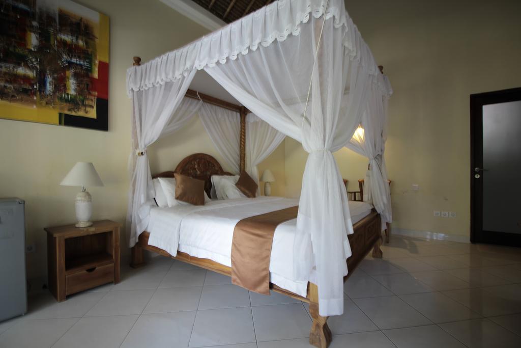 Mutiara Bali Hotel Candidasa Exterior foto