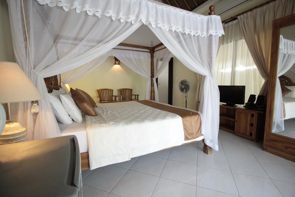 Mutiara Bali Hotel Candidasa Exterior foto