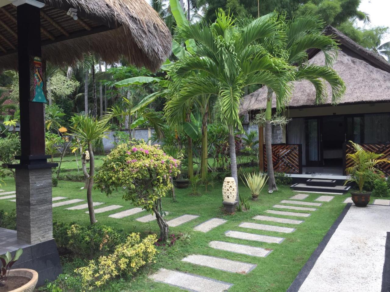 Mutiara Bali Hotel Candidasa Exterior foto