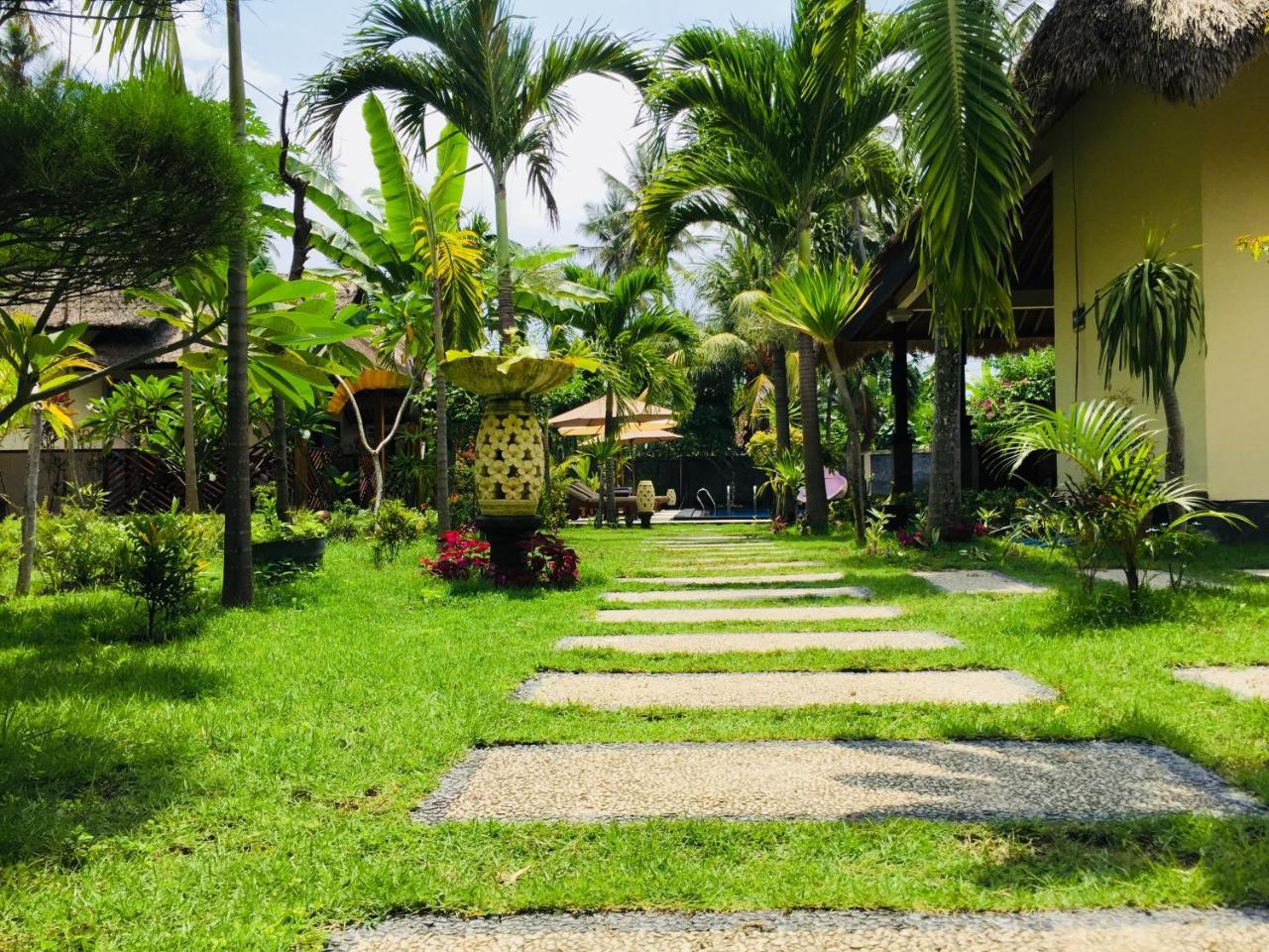 Mutiara Bali Hotel Candidasa Exterior foto