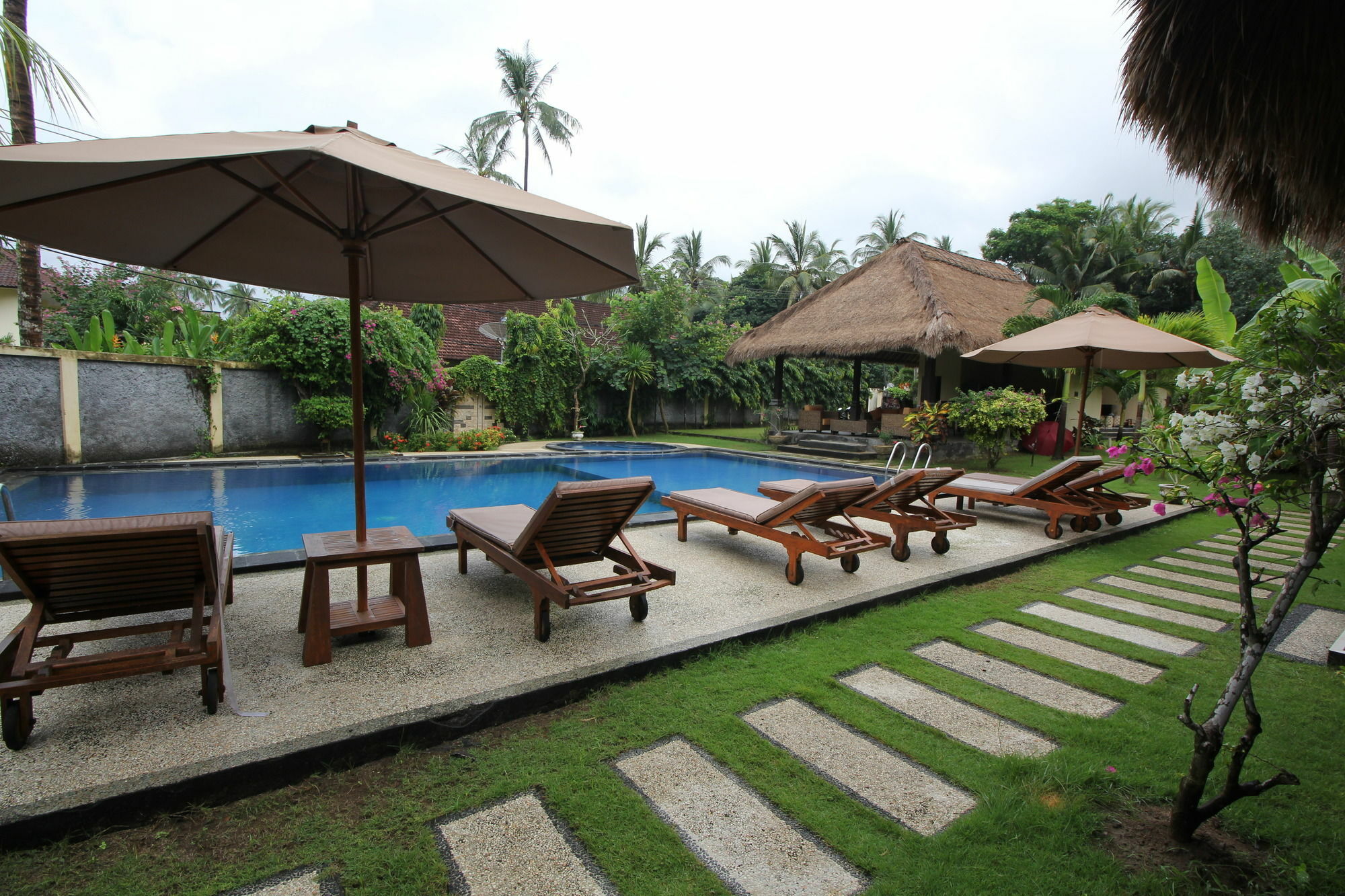 Mutiara Bali Hotel Candidasa Exterior foto