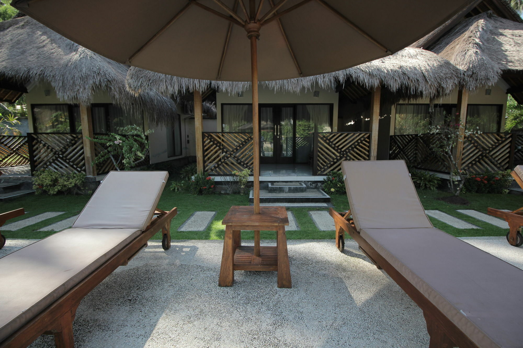 Mutiara Bali Hotel Candidasa Exterior foto