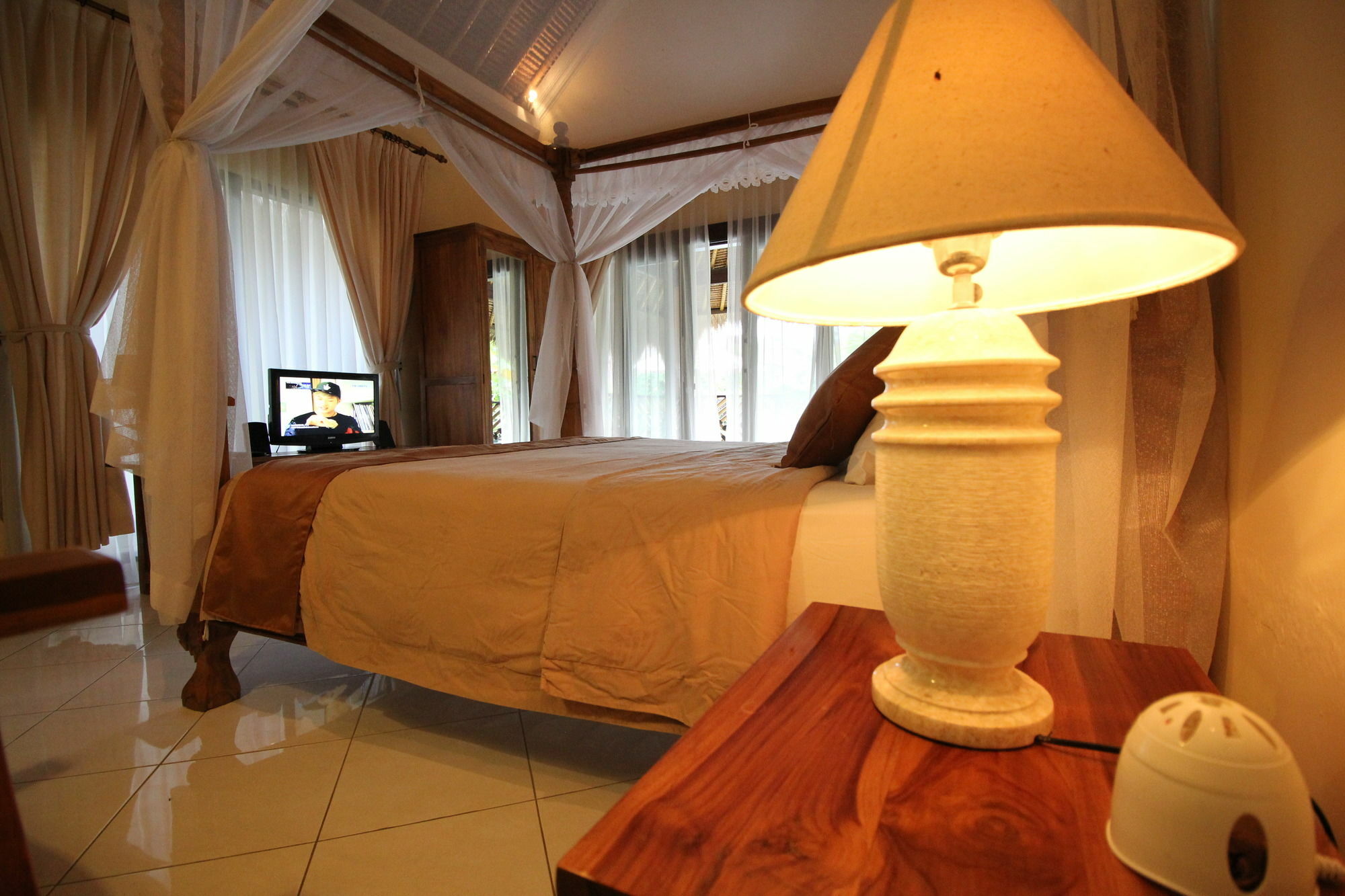 Mutiara Bali Hotel Candidasa Exterior foto