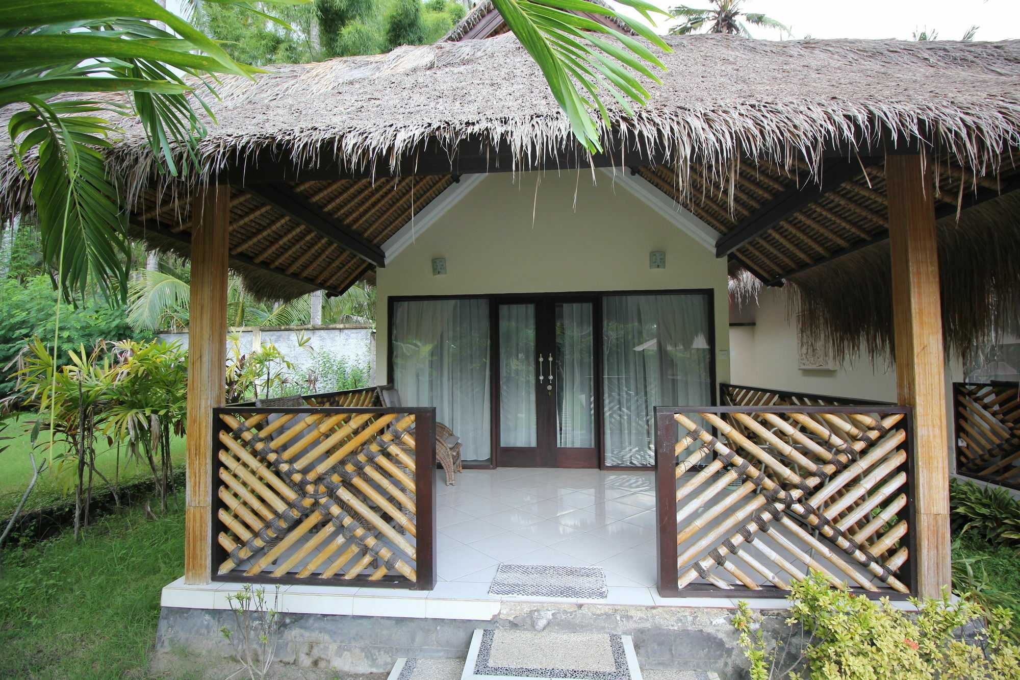 Mutiara Bali Hotel Candidasa Exterior foto